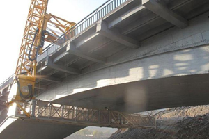 公路旧桥的检测、评定与加固